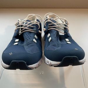 On Cloud 5 Women’s Running Shoes Size 7